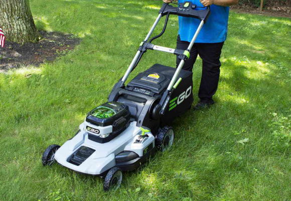 Easiest Lawn Mower for the Elderly to Buy in 2024
